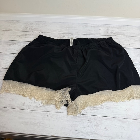 Free People Other - Free People Black Lace Trim Shorts